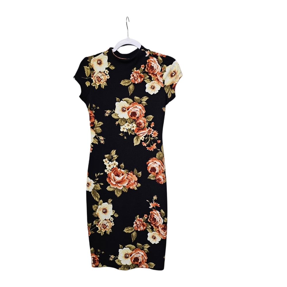 Iris Floral Black Dress Size Medium